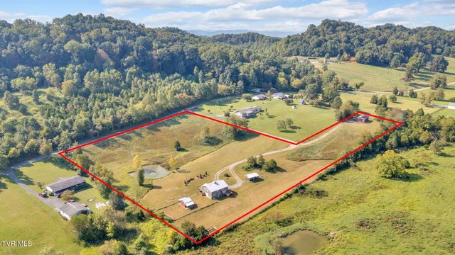 118 West Ellis Lane, Mount Carmel, TN 37645