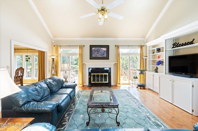 609 Berwyn Dr, Louisville, KY 40223
