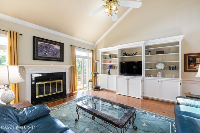 609 Berwyn Dr, Louisville, KY 40223