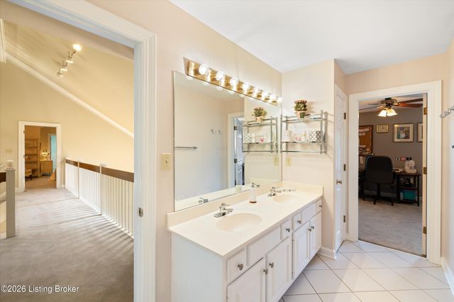 609 Berwyn Dr, Louisville, KY 40223
