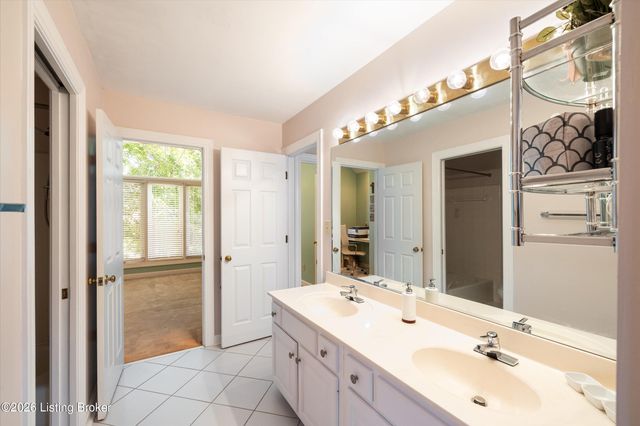 609 Berwyn Dr, Louisville, KY 40223