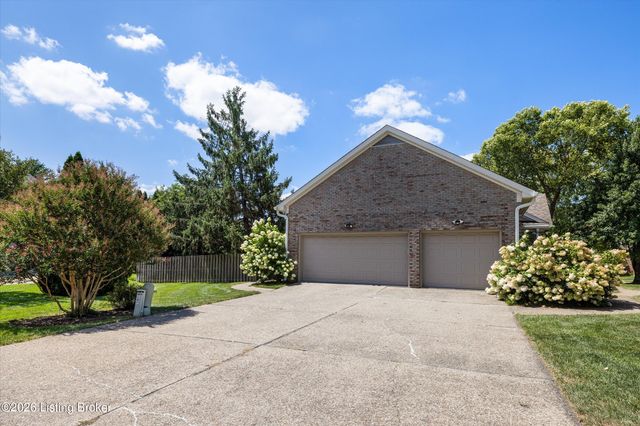 609 Berwyn Dr, Louisville, KY 40223