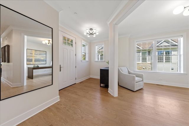 567 Hannah Lane, Hinsdale, IL 60521