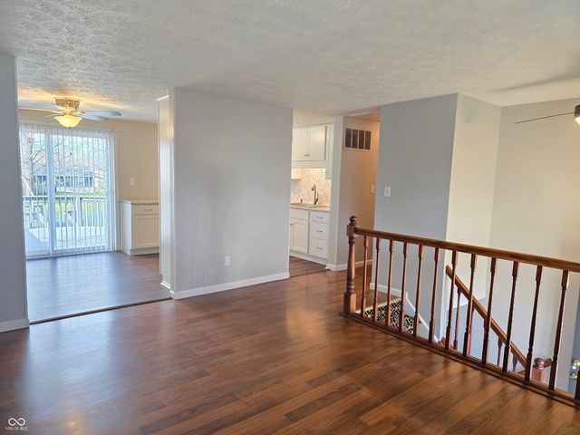7620 Snowflake Drive, Indianapolis, IN 46227
