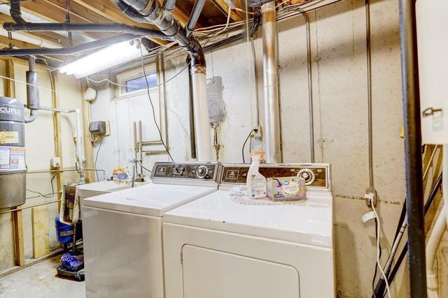 2765 Oak Knoll Lane, Stoughton, WI 53589