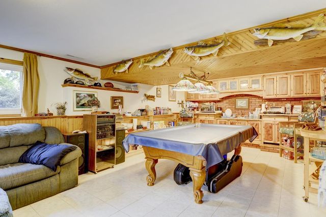 2765 Oak Knoll Lane, Stoughton, WI 53589