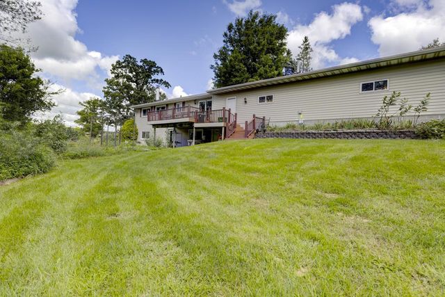 2765 Oak Knoll Lane, Stoughton, WI 53589