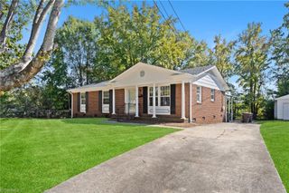 2218 Lakeland Road, Greensboro, NC 27406