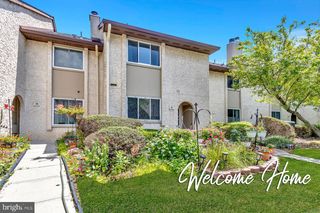 7 TENNYSON DR, Plainsboro, NJ 08536