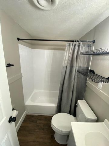 244 Warnock Street, Lexington, KY 40508