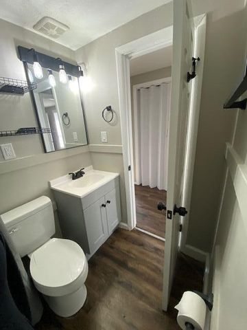 244 Warnock Street, Lexington, KY 40508