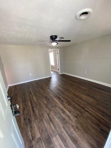 244 Warnock Street, Lexington, KY 40508