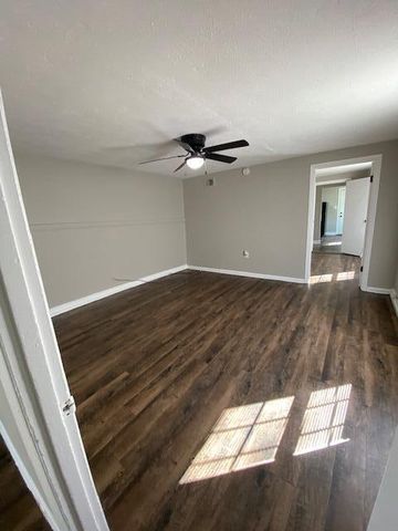 244 Warnock Street, Lexington, KY 40508