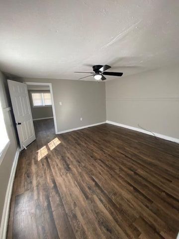 244 Warnock Street, Lexington, KY 40508