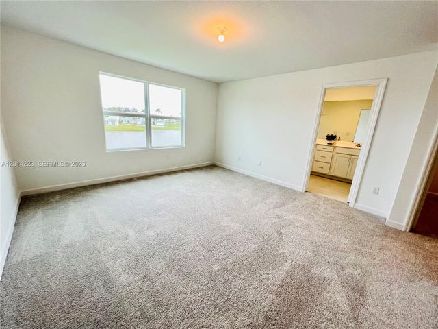 6923 Harbours Edge Ave, Lake Worth, FL 33467