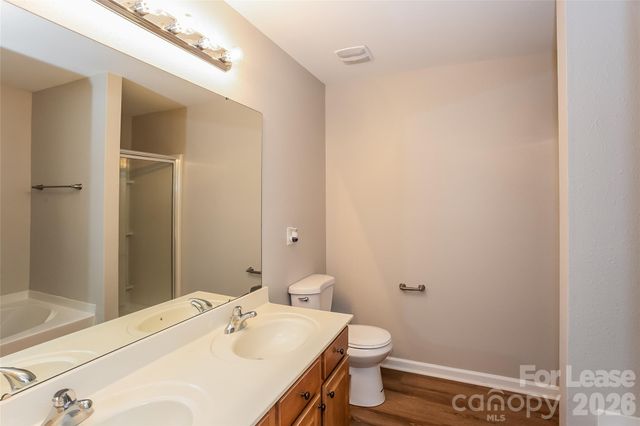 5416 Idlewild Road N, Charlotte, NC 28227