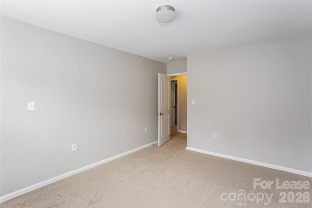 5416 Idlewild Road N, Charlotte, NC 28227