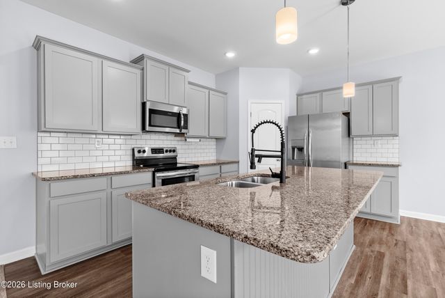 12015 Cascade Falls Trail, Louisville, KY 40229
