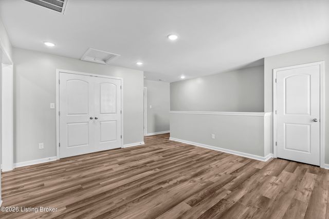 12015 Cascade Falls Trail, Louisville, KY 40229