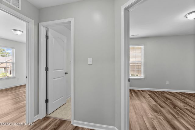 12015 Cascade Falls Trail, Louisville, KY 40229