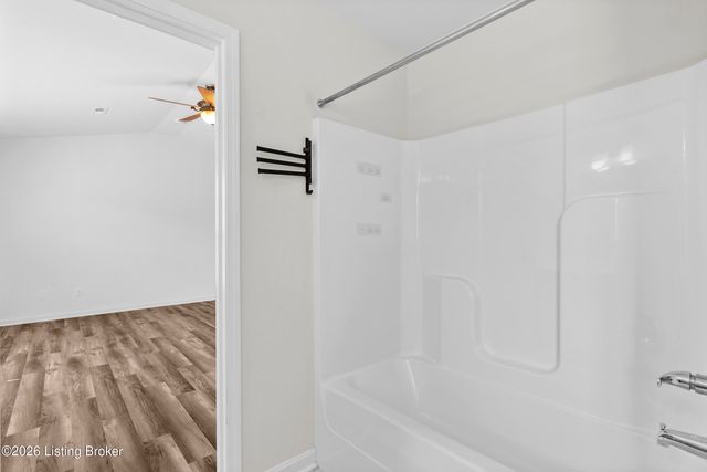 12015 Cascade Falls Trail, Louisville, KY 40229