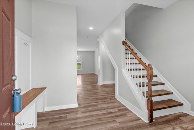 12015 Cascade Falls Trail, Louisville, KY 40229