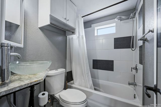 3585 Pittman, St Hedwig, TX 78152