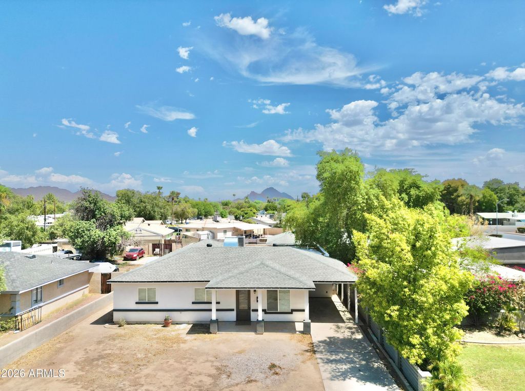 5211 N 8TH Place, Phoenix, AZ 85014 — photo 2