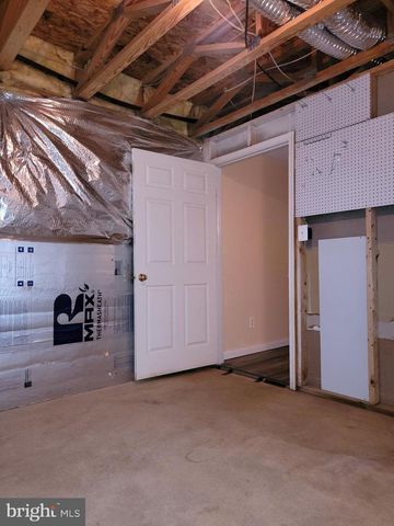 37 GUNFALLS GARTH, Baltimore, MD 21236