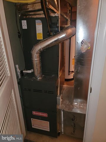 37 GUNFALLS GARTH, Baltimore, MD 21236