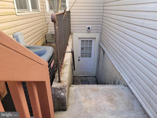 37 GUNFALLS GARTH, Baltimore, MD 21236