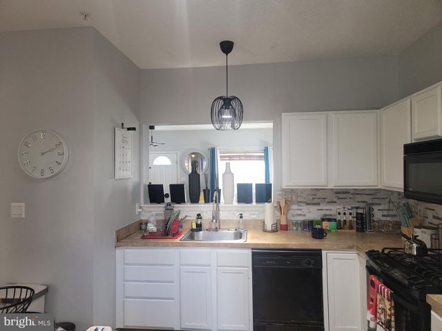 37 GUNFALLS GARTH, Baltimore, MD 21236