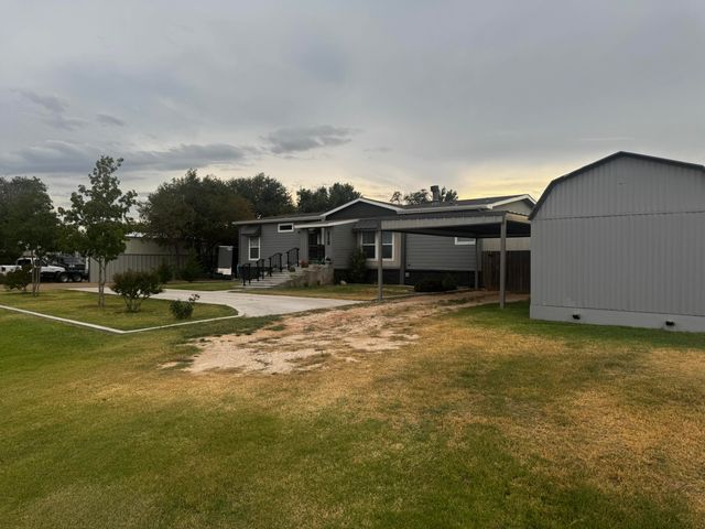 313 Pierce Street, Whiteface, TX 79379