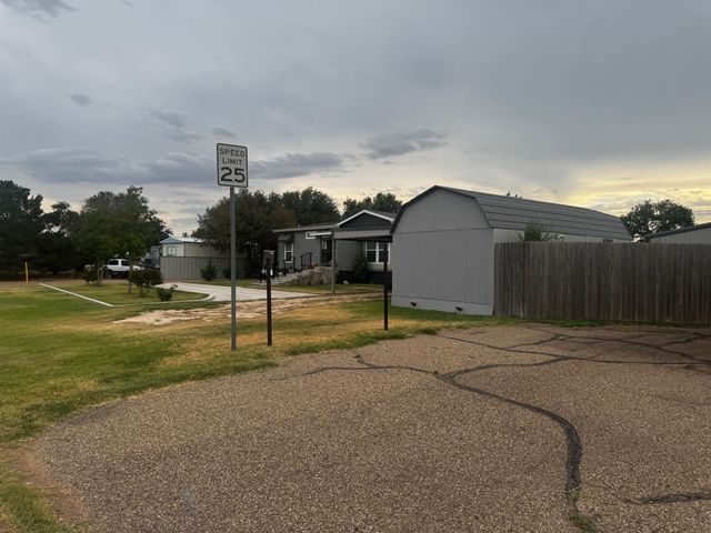 313 Pierce Street, Whiteface, TX 79379