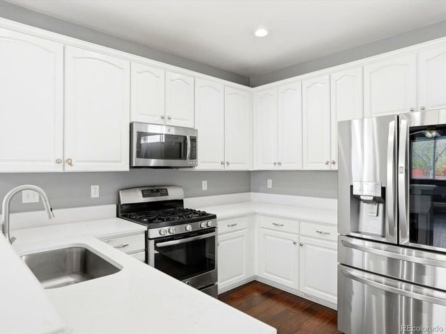 10059 Dillon Cir, Commerce City, CO 80022