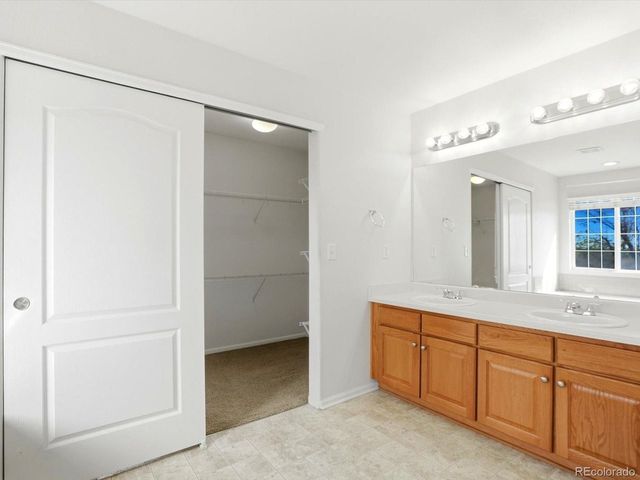 10059 Dillon Cir, Commerce City, CO 80022