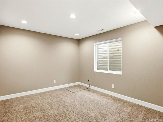 10059 Dillon Cir, Commerce City, CO 80022