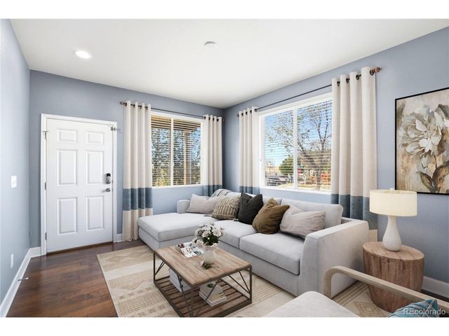 10059 Dillon Cir, Commerce City, CO 80022