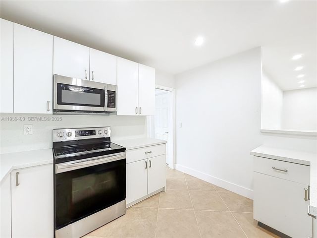 4008 Adams St, Hollywood, FL 33021