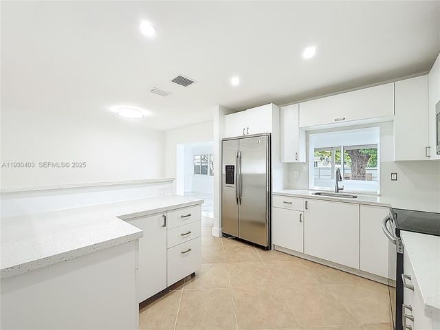 4008 Adams St, Hollywood, FL 33021