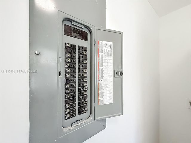 4008 Adams St, Hollywood, FL 33021