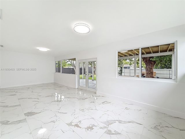 4008 Adams St, Hollywood, FL 33021