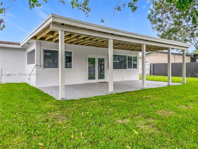 4008 Adams St, Hollywood, FL 33021