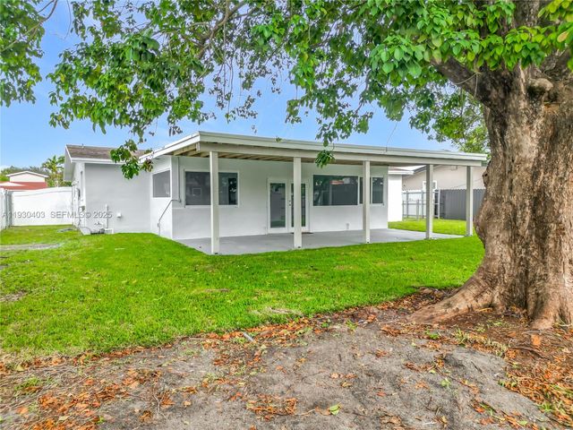 4008 Adams St, Hollywood, FL 33021