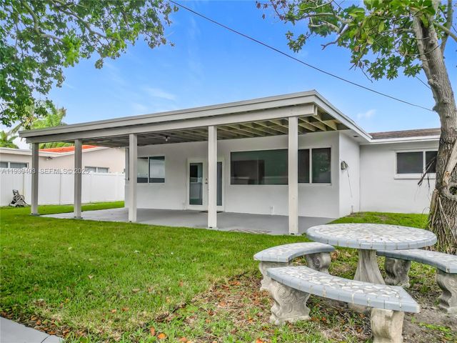 4008 Adams St, Hollywood, FL 33021