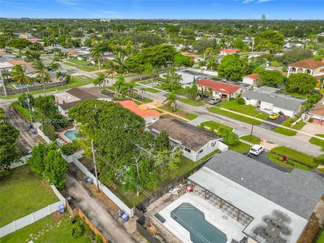4008 Adams St, Hollywood, FL 33021