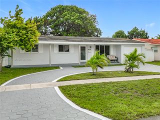 4008 Adams St, Hollywood, FL 33021