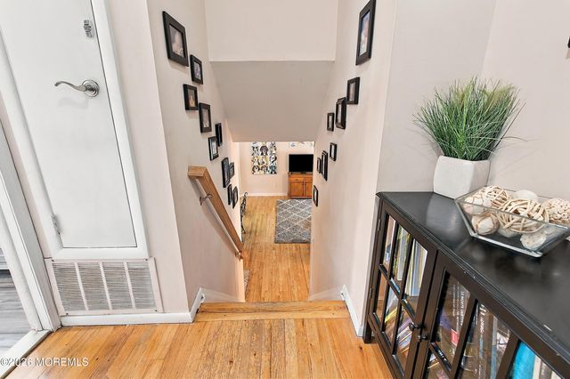 45 Oak Terrace, Howell, NJ 07731