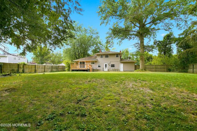 45 Oak Terrace, Howell, NJ 07731