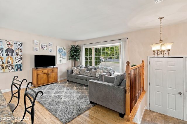45 Oak Terrace, Howell, NJ 07731
